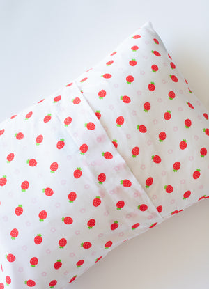 Cotton Pillowcase | Strawberries