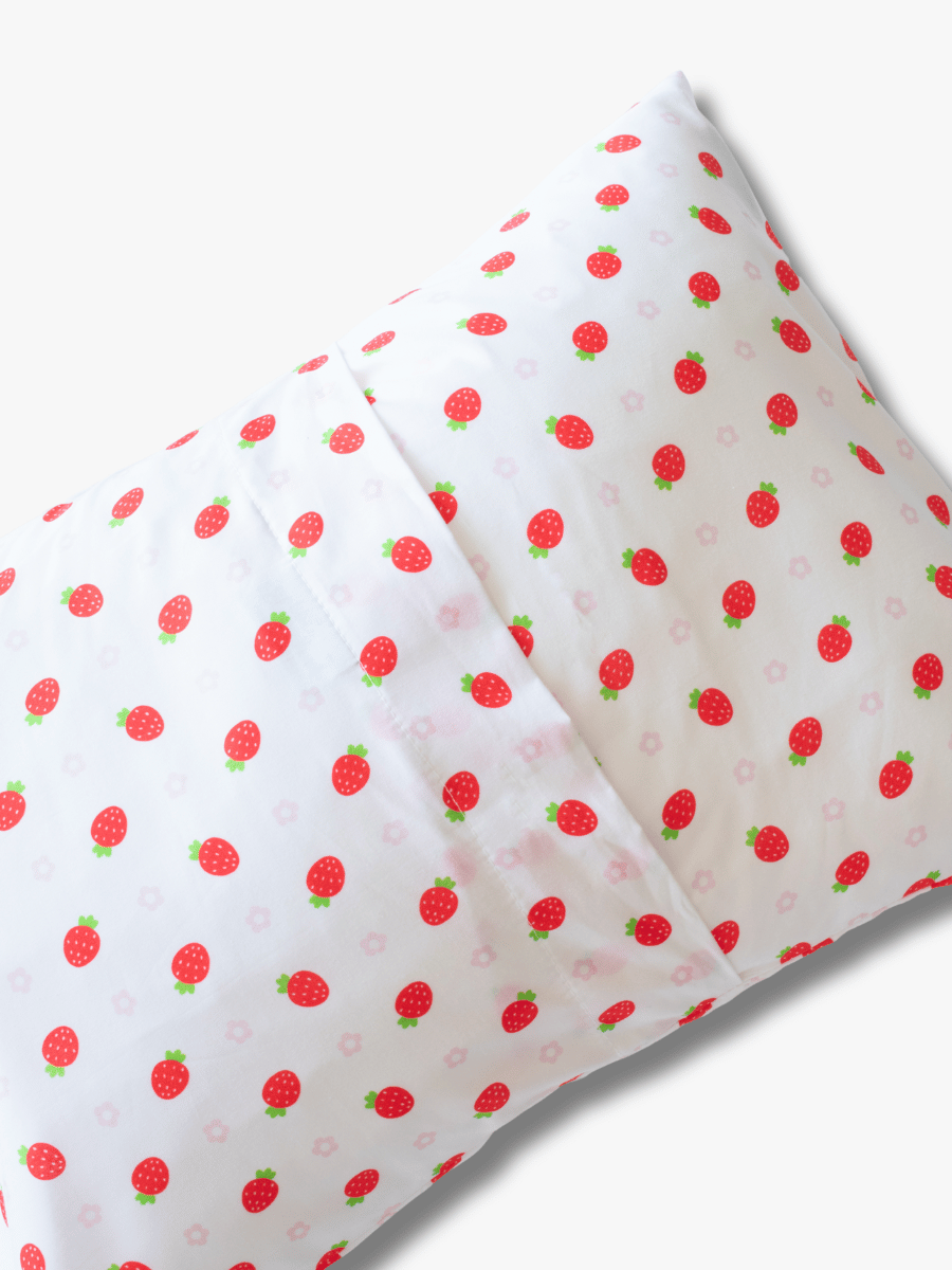 Cotton Pillowcase | Strawberries