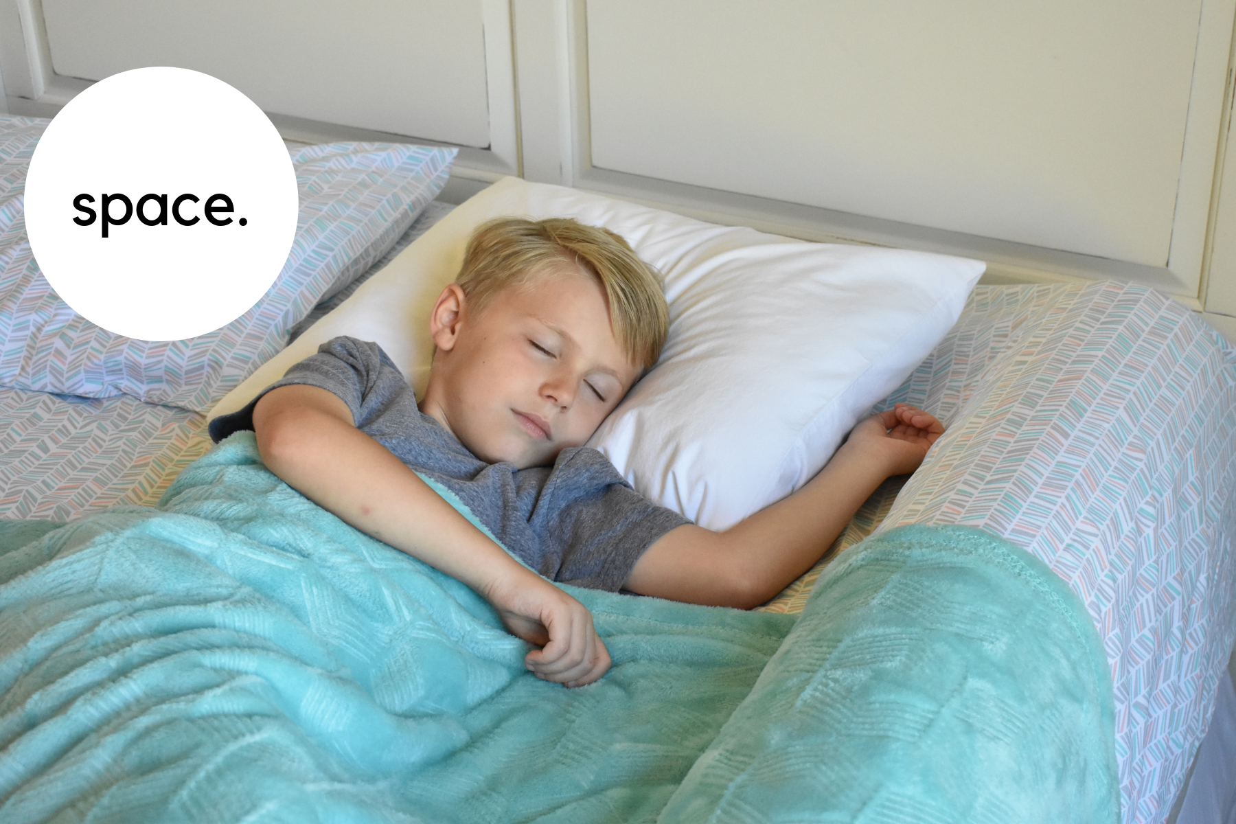Kids top bumper bed